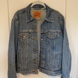 Levi’s Ex-Boyfriend Trucker Jacket Size M